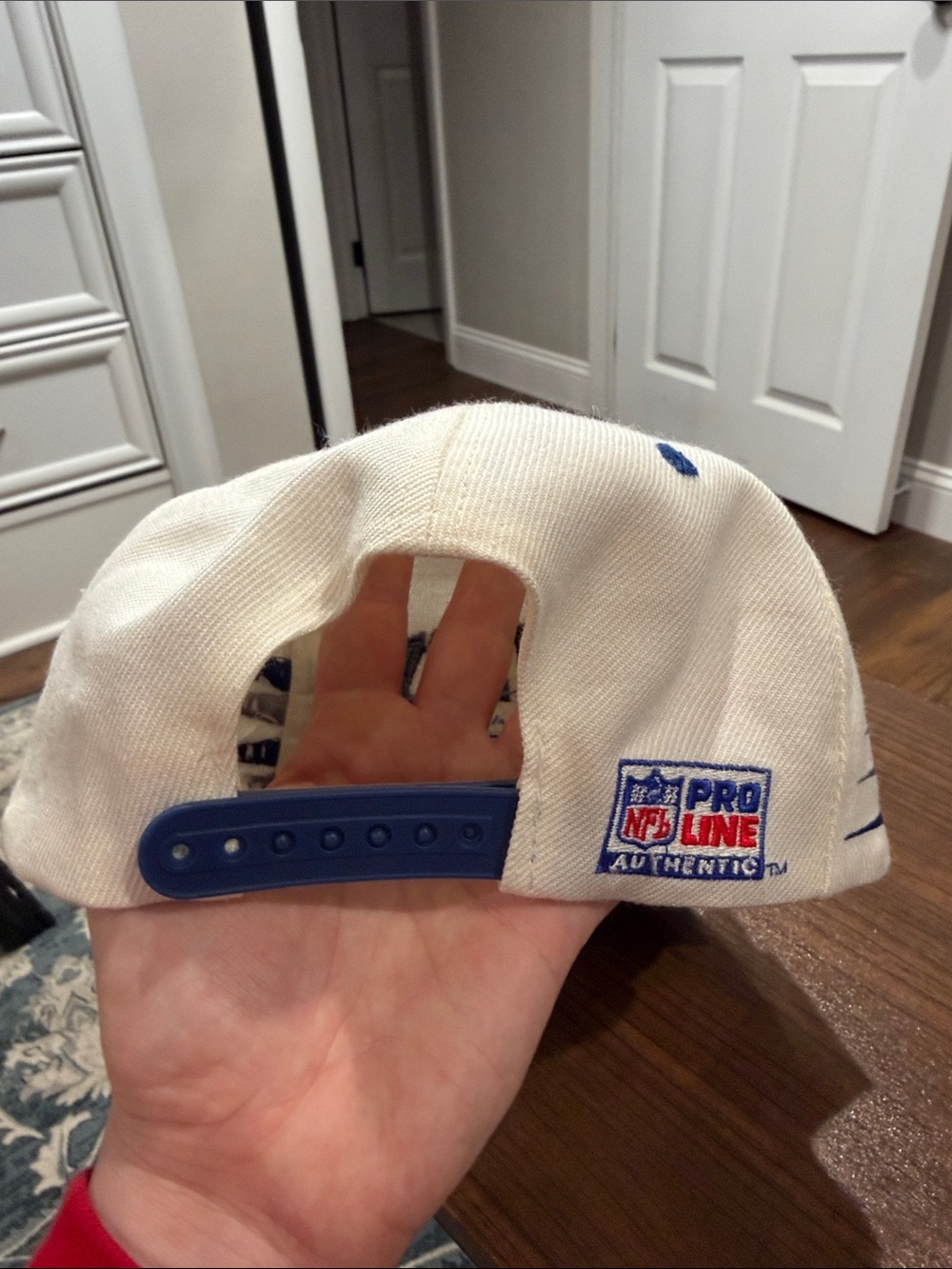 Vintage Dallas Cowboys Hat from the 1990s - Picture 3 of 9